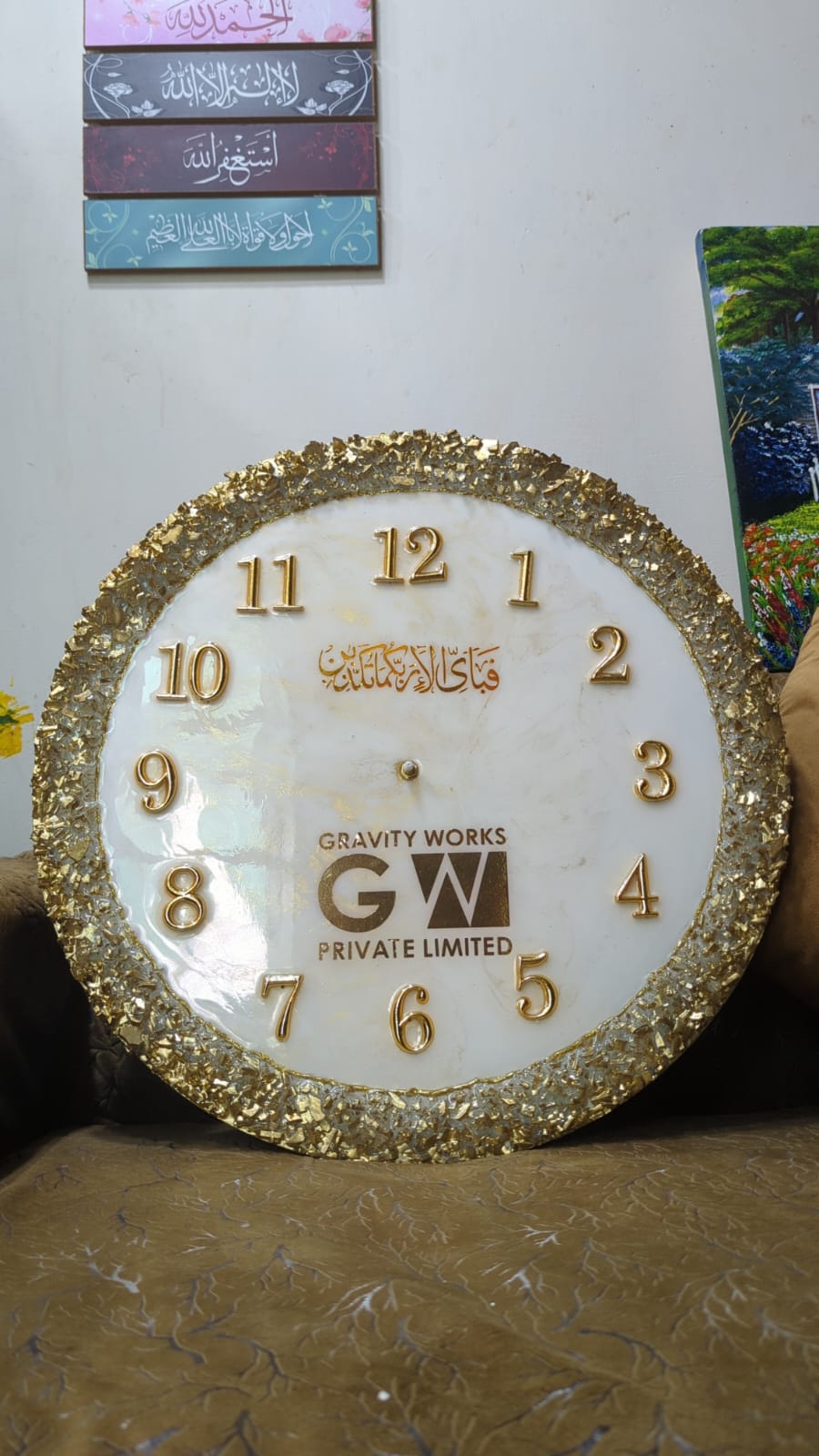 Luxury White & Gold Resin Wall Clock – Handcrafted Elegance for Your Home